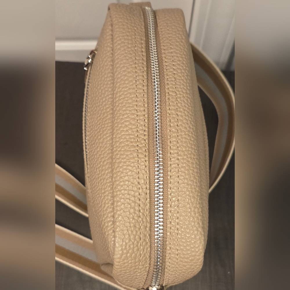 Set of 2 Vegan Leather Camera Crossbody Bags Black & Taupe Adjustable Straps - Picture 7 of 10